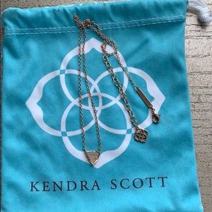 Kendra Scott necklace